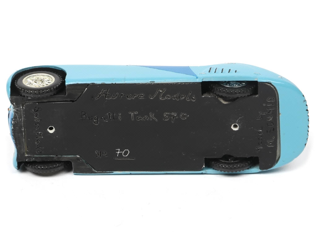 Lot 216 - AURORE MODELS (SUISSE) (1)