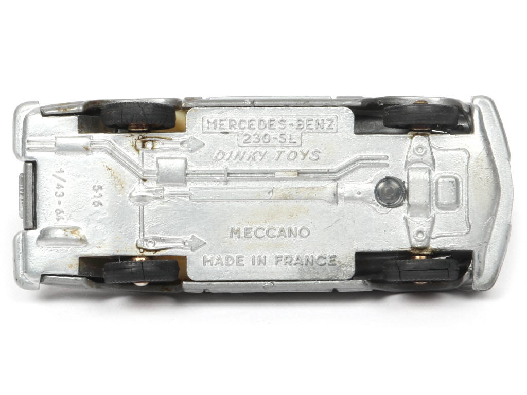 Lot 272 - DINKY TOYS (FRANCE) (1)