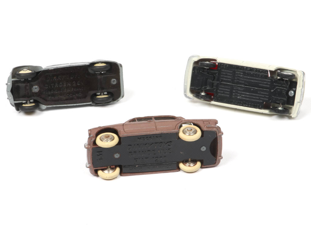 Lot 267 - DINKY TOYS (FRANCE) (3)