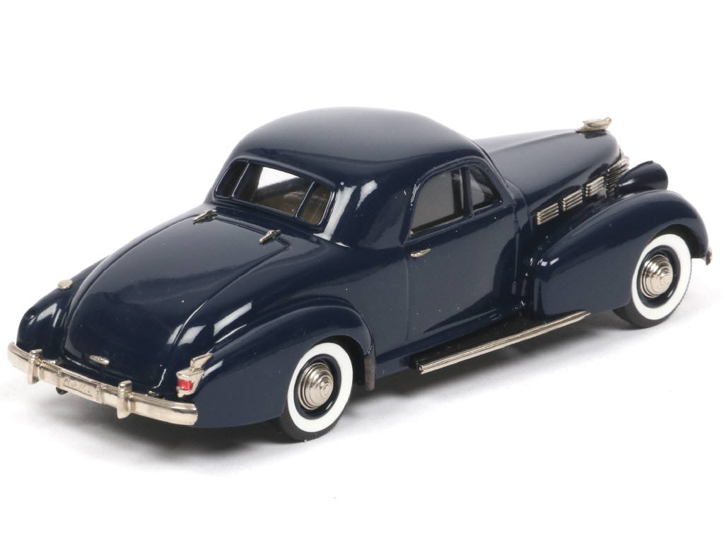 Lot 108 - BROOKLIN MODELS (GB) (1)