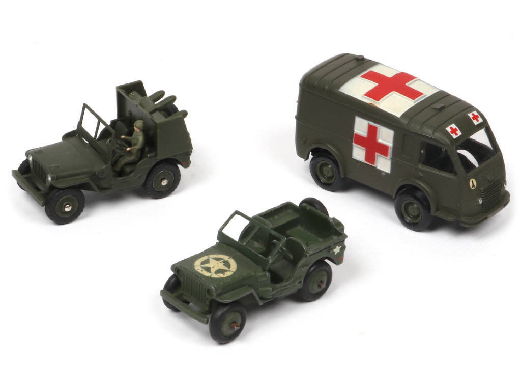 Lot 222 - DINKY TOYS (3)