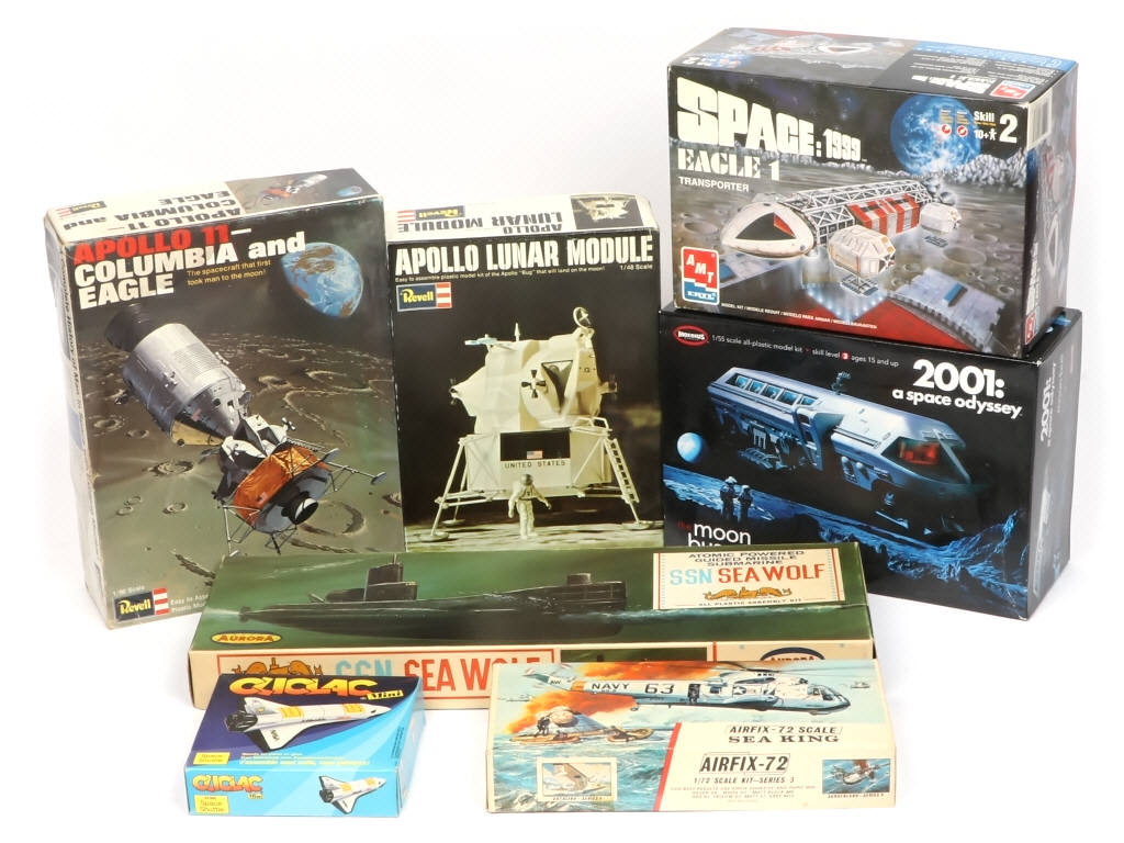 Lot 66 - DIVERS (7)