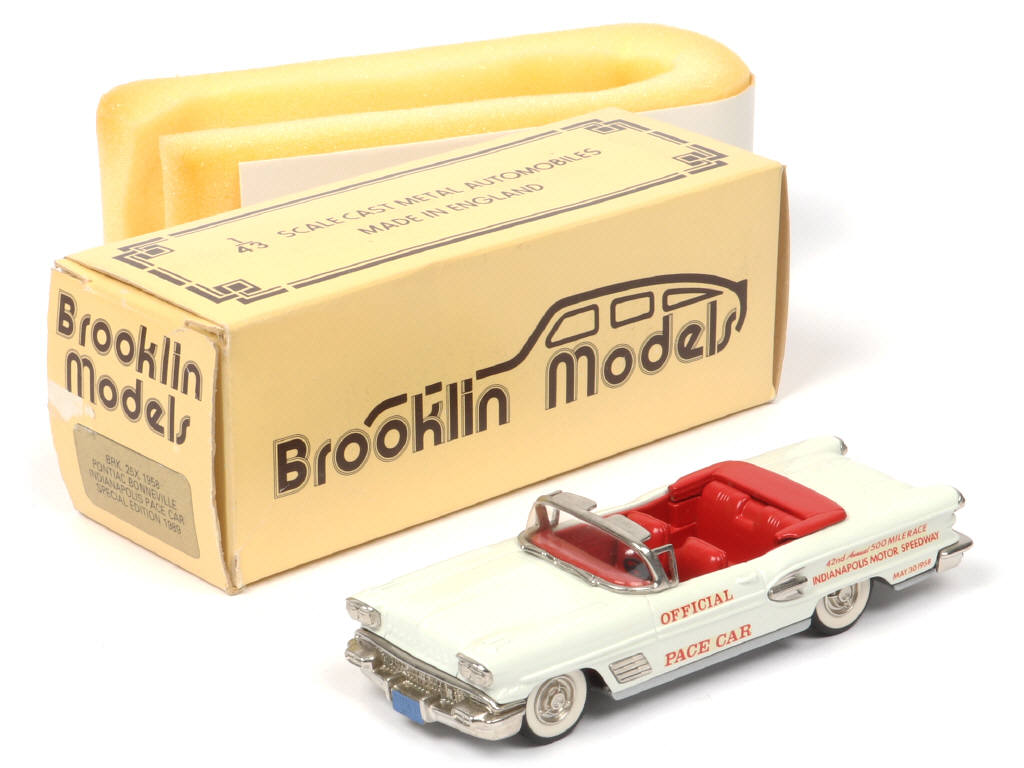 Lot 102 - BROOKLIN MODELS (GB) (1)