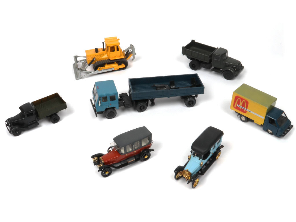 Lot 133 - DIVERS (URSS) (7)