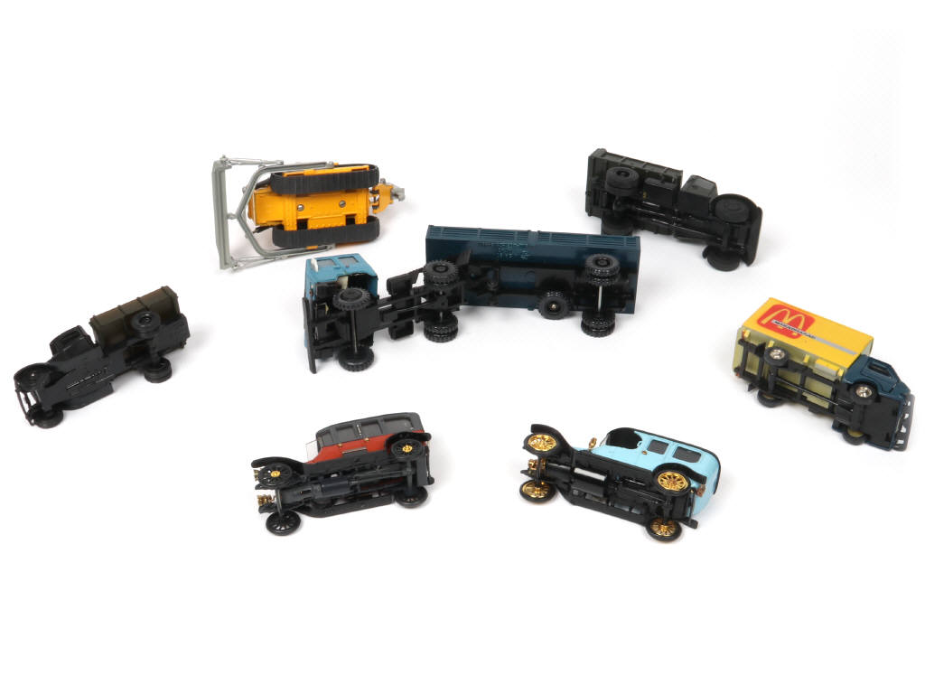 Lot 133 - DIVERS (URSS) (7)