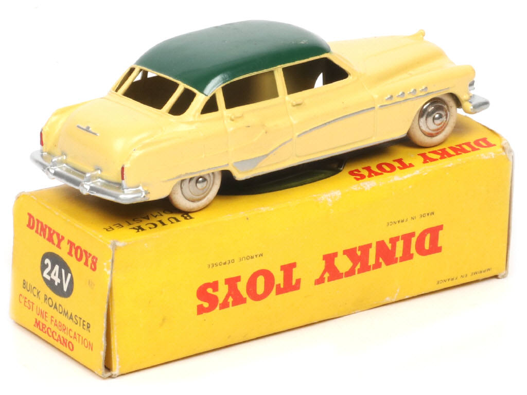 Lot 274 - DINKY TOYS (FRANCE) (1)