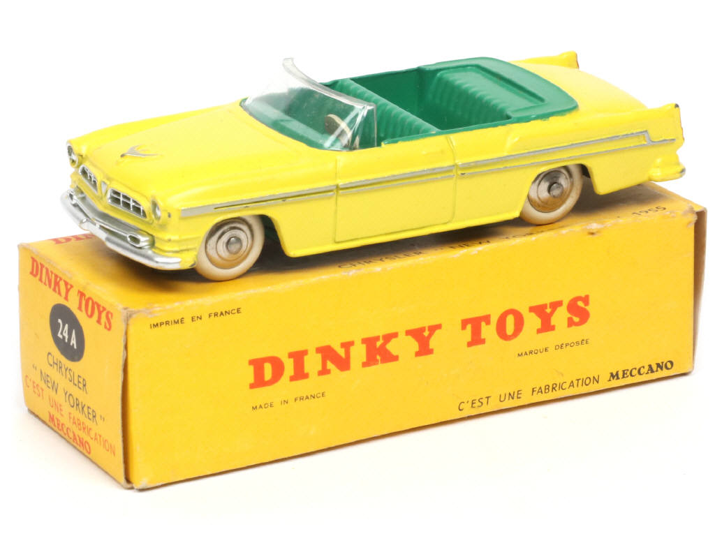 Lot 273 - DINKY TOYS (FRANCE) (1)