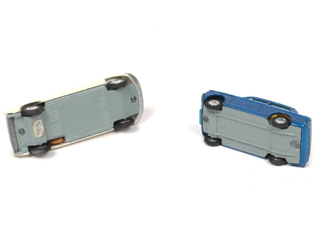 Lot 215 - CORGI TOYS (GB) (2)