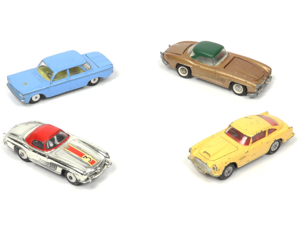 Lot 217 - CORGI TOYS (GB) (4)