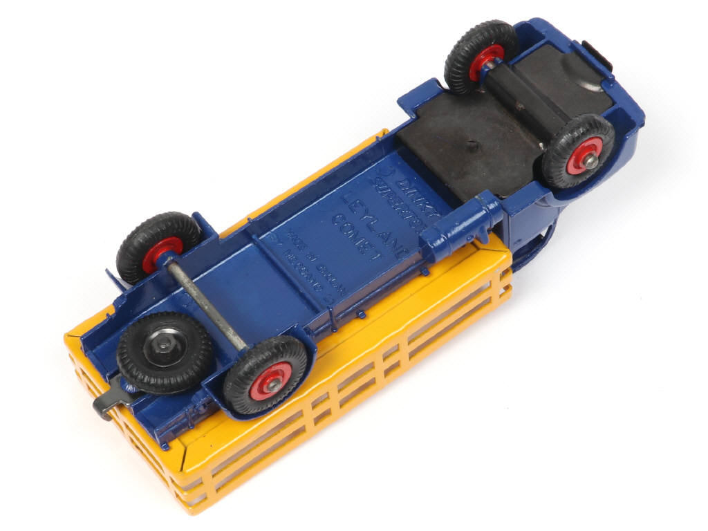 Lot 225 - DINKY TOYS (GB) (1)