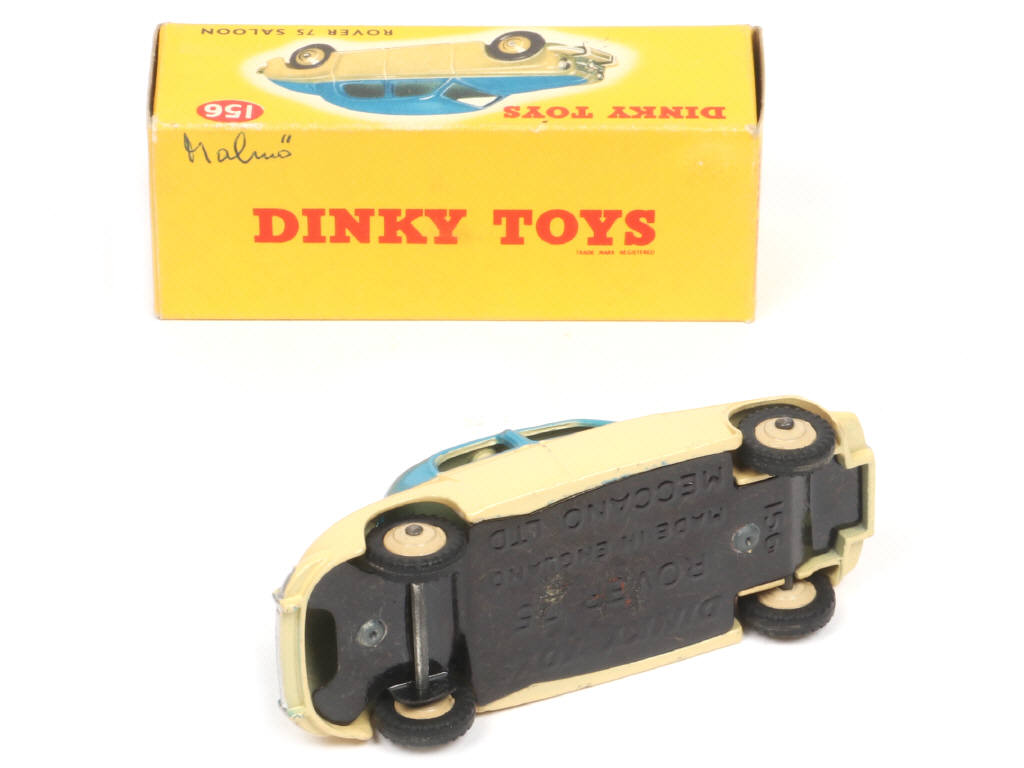 Lot 224 - DINKY TOYS (GB) (1)