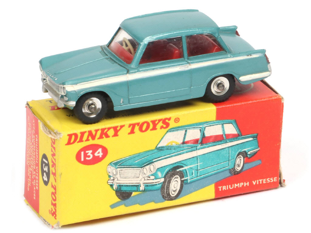 Lot 222 - DINKY TOYS (GB) (1)