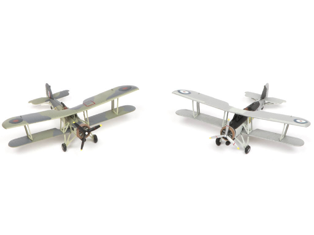 Lot 92 - DIVERS (18)