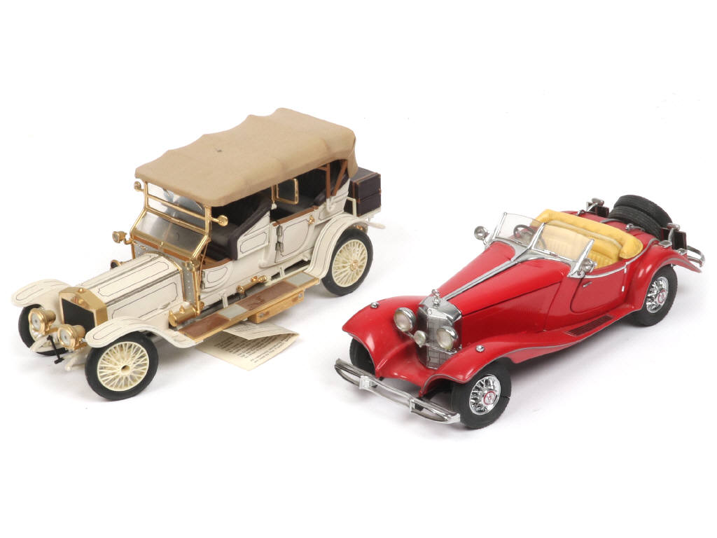 Lot 92 - FRANKLIN MINT (USA) (2)