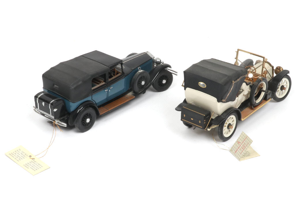 Lot 91 - FRANKLIN MINT (USA) (2)