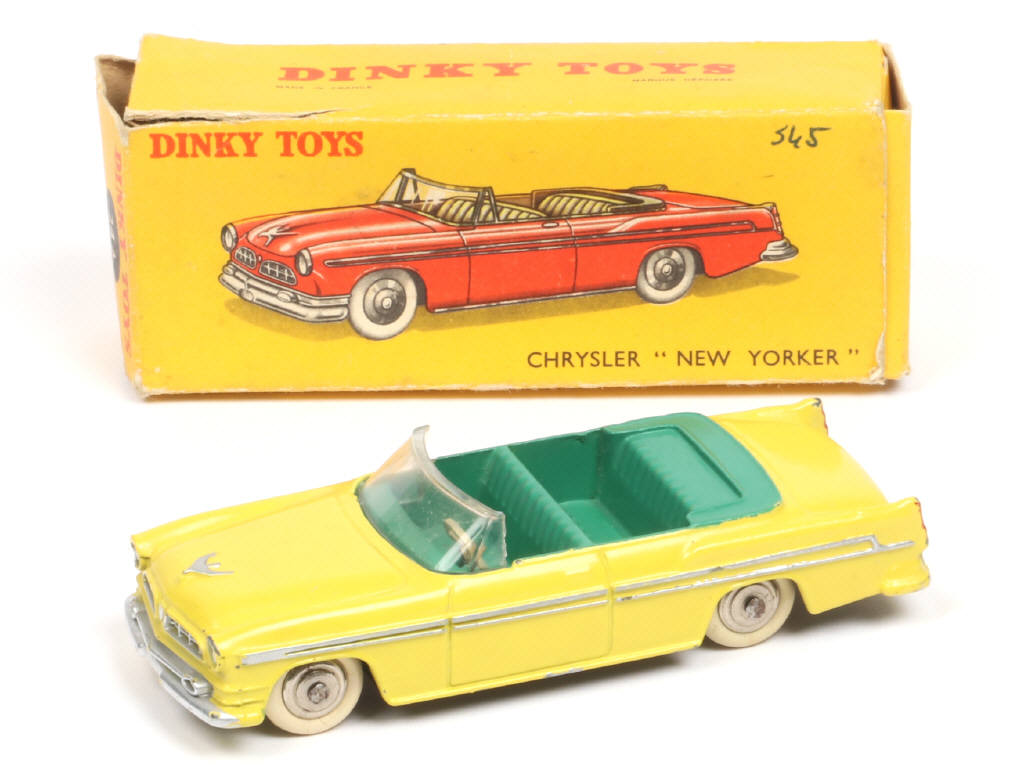 Lot 247 - DINKY TOYS (FRANCE) (1)