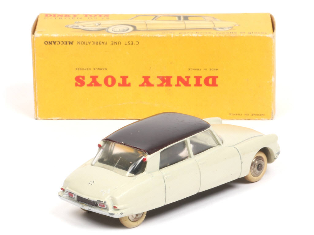 Lot 249 - DINKY TOYS (FRANCE) (1)