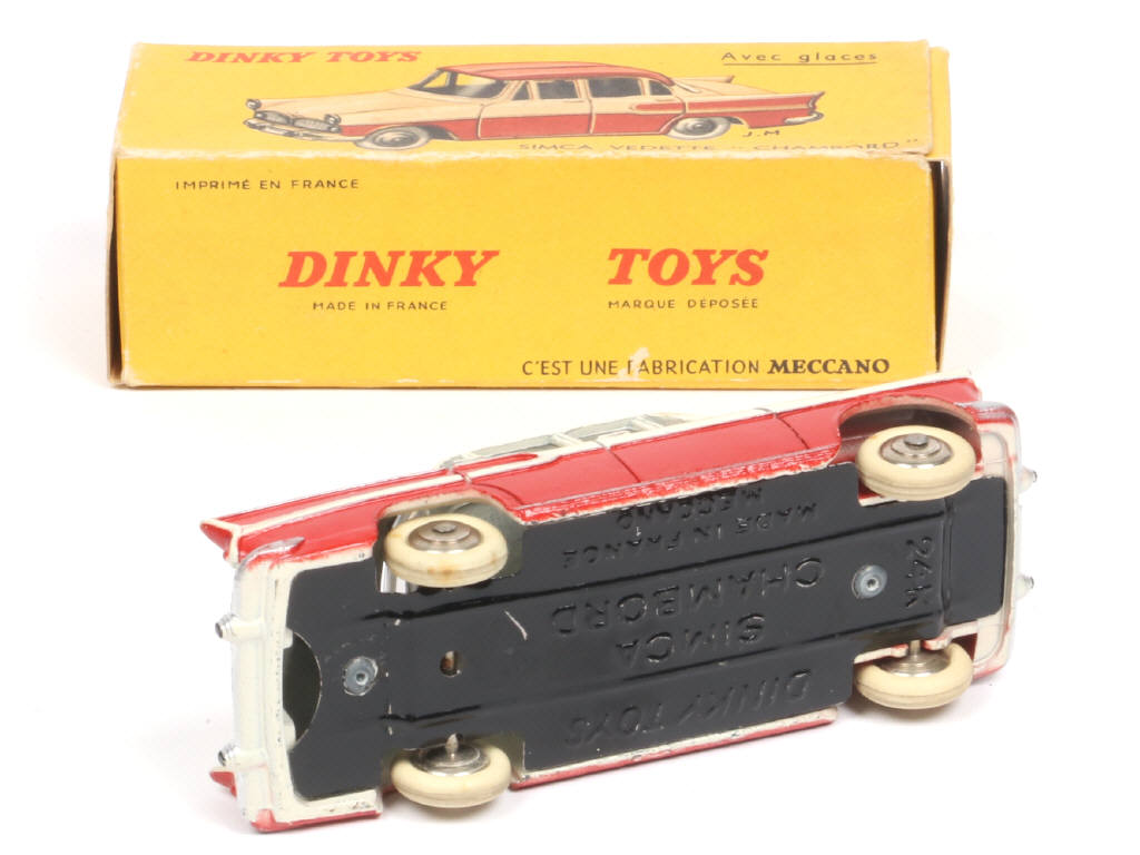 Lot 259 - DINKY TOYS (FRANCE) (1)