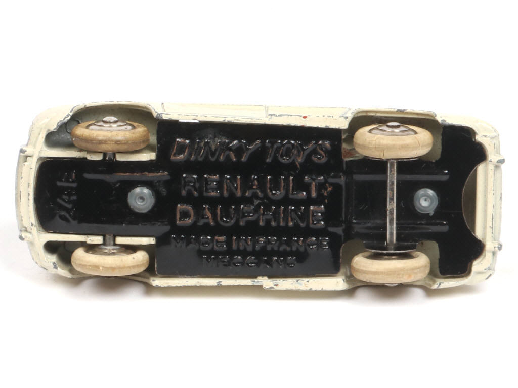 Lot 253 - DINKY TOYS (FRANCE) (1)