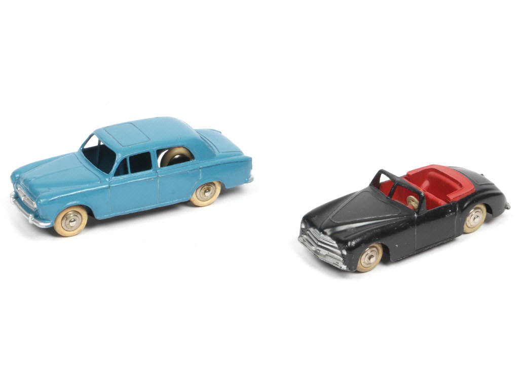 Lot 274 - DINKY TOYS (FRANCE) (2)