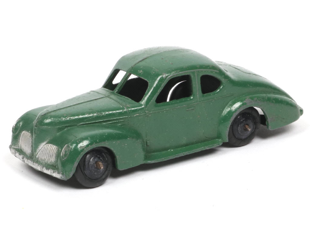 Lot 181 - DINKY TOYS (GB) (1)