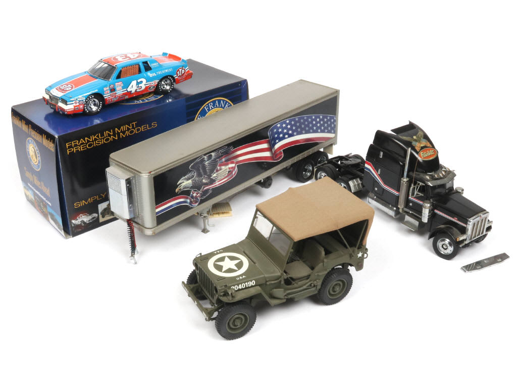 Lot 81 - FRANKLIN MINT (USA) (3)