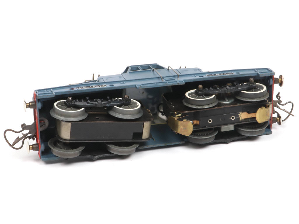 Lot 46 - HORNBY 'O' (FRANCE) (1)