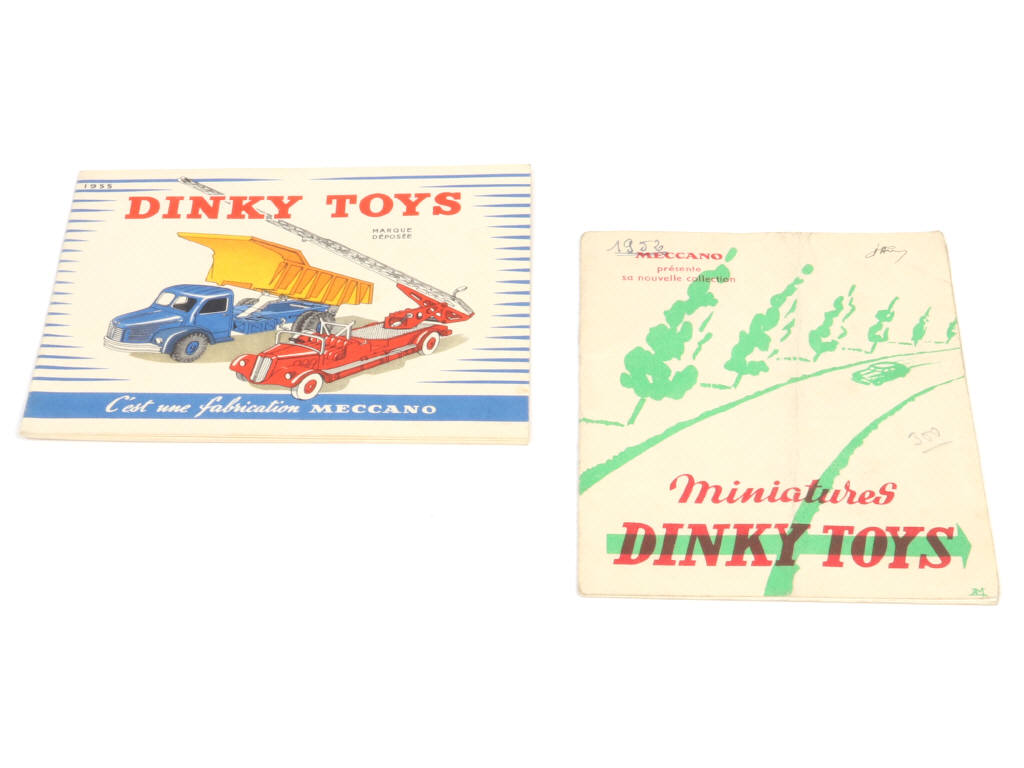 Lot 4 - DINKY TOYS (FRANCE) (2)