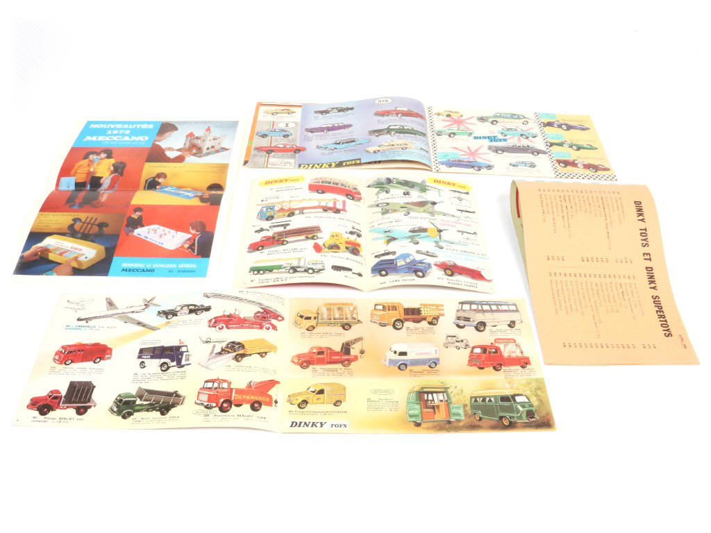 Lot 11 - DINKY TOYS (FRANCE) (5)