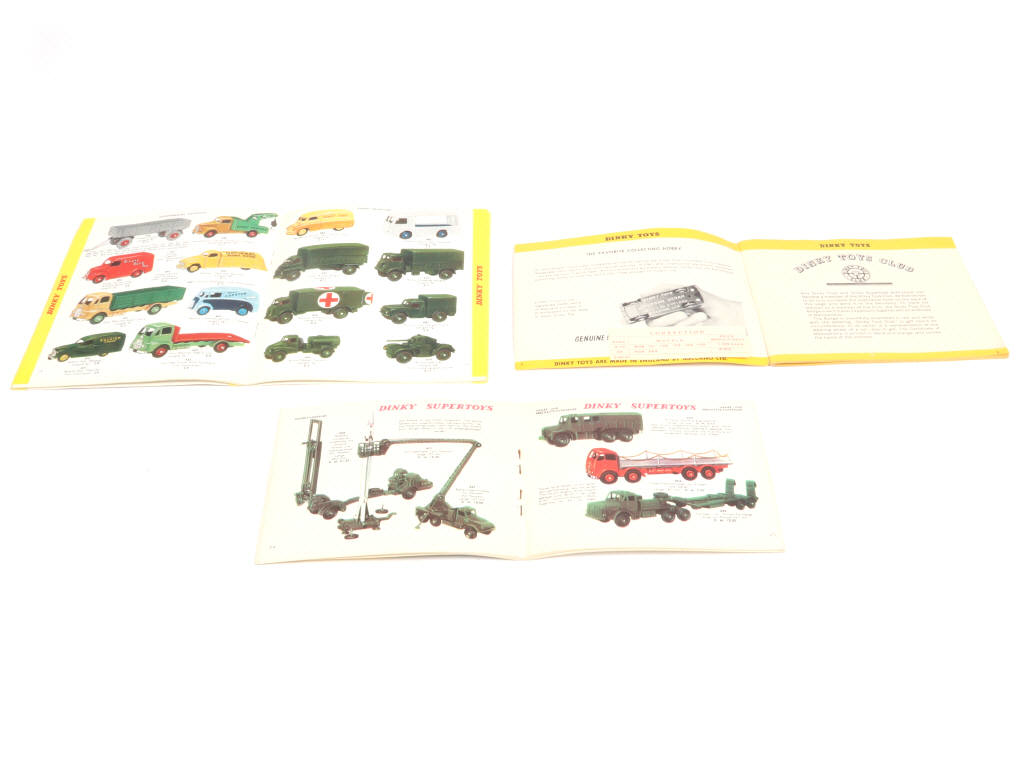 Lot 14 - DINKY TOYS (GB) (3)