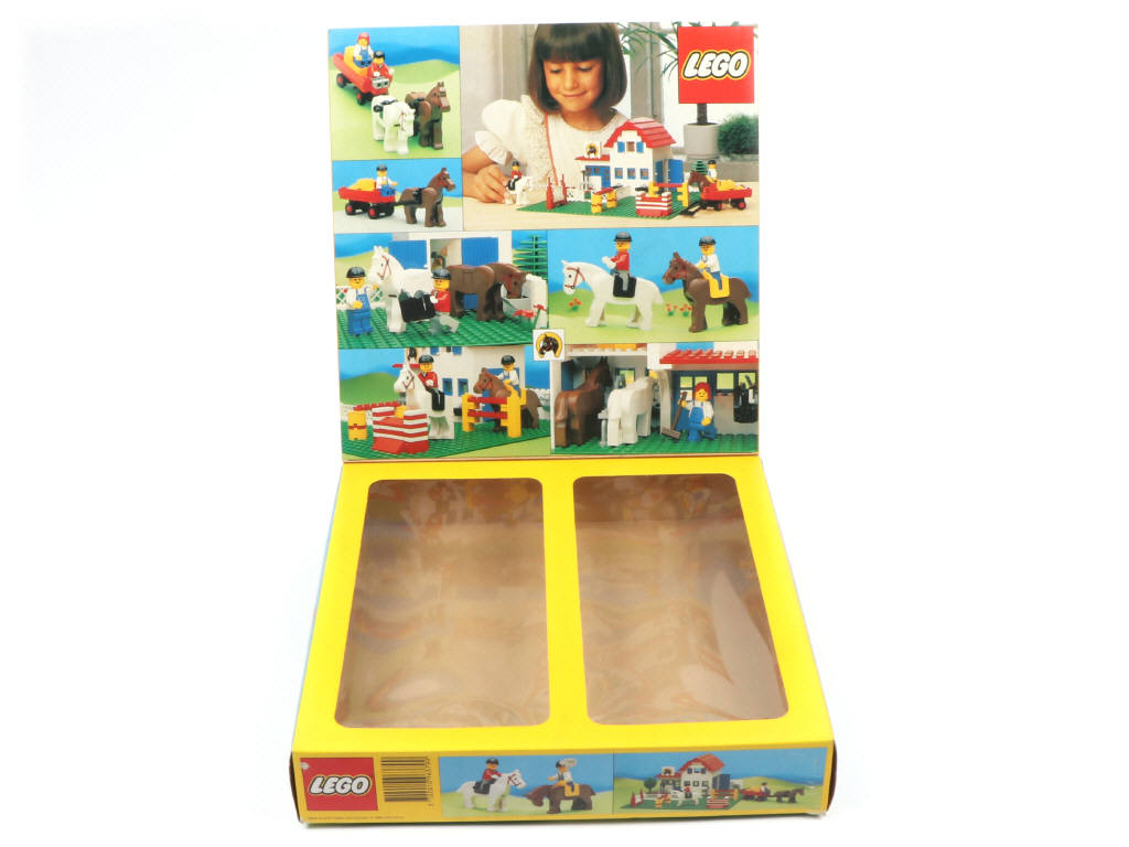 Lot 295 - LEGO (DANEMARK) (1)