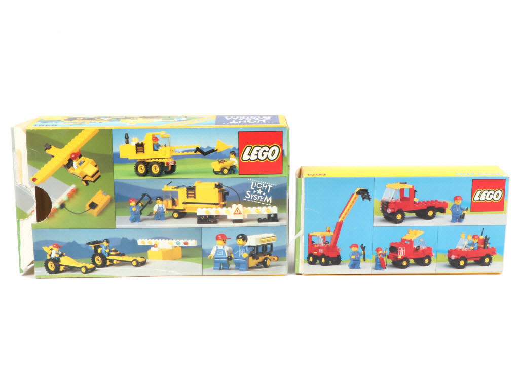 Lot 296 - LEGO (DANEMARK) (2)