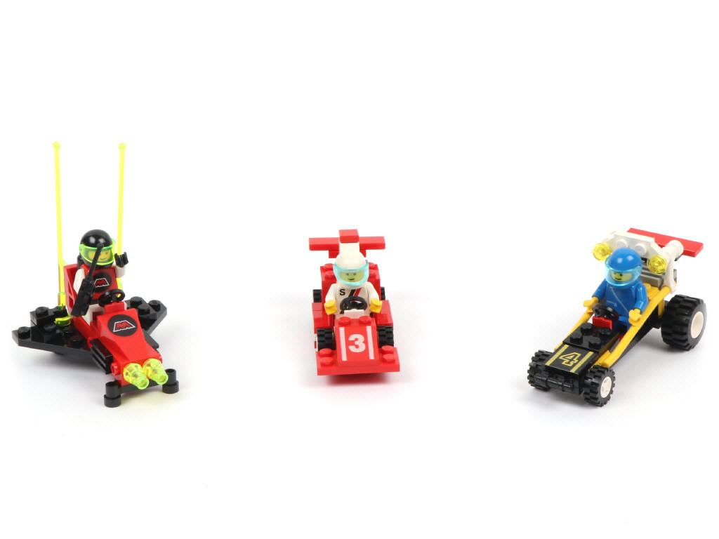 Lot 305 - LEGO (DANEMARK) (4)