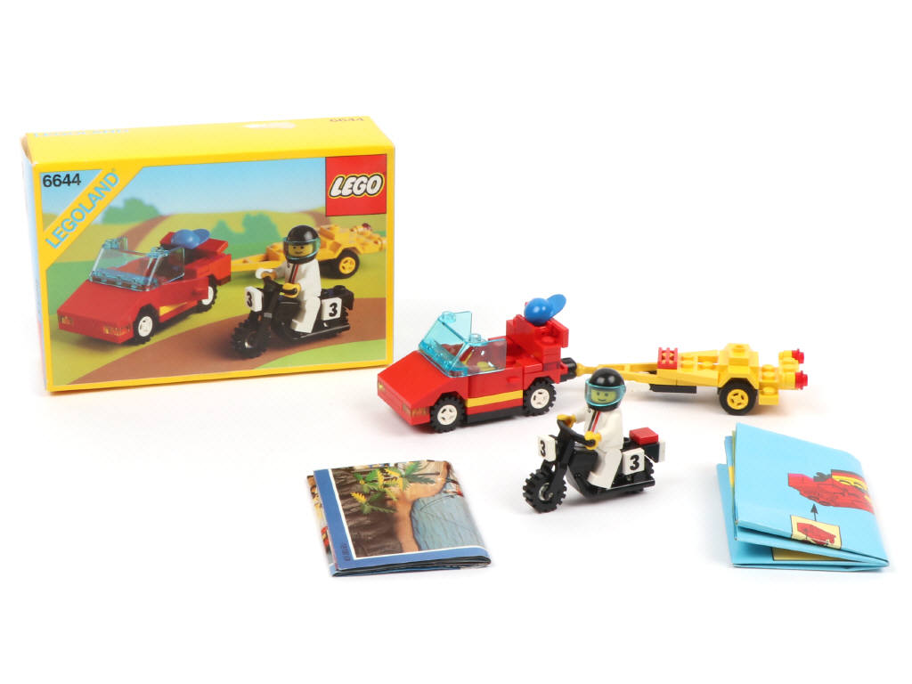 Lot 306 - LEGO (DANEMARK) (11)