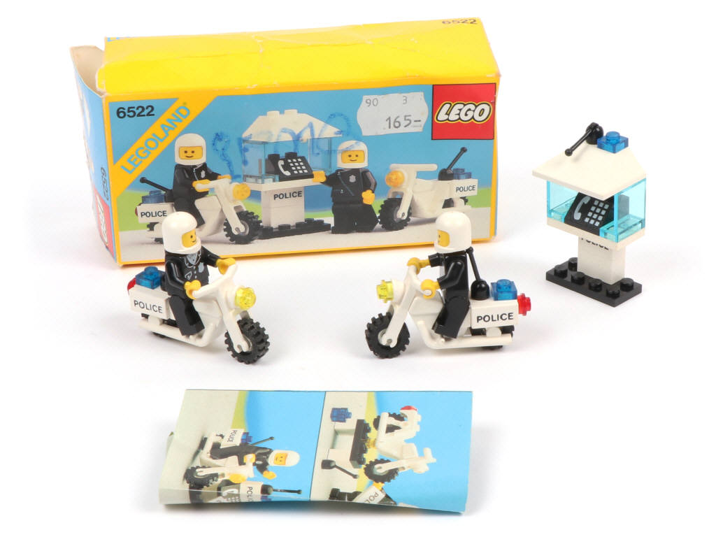 Lot 308 - LEGO (DANEMARK) (11)