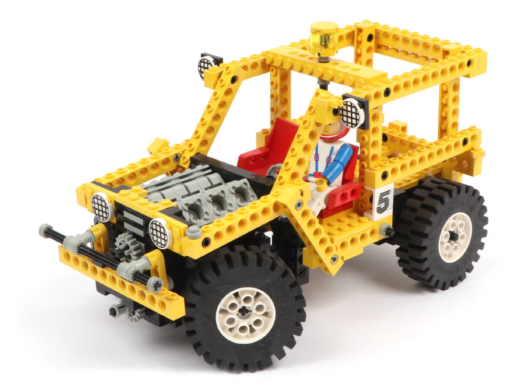 Lot 279 - LEGO (DANEMARK) (1)