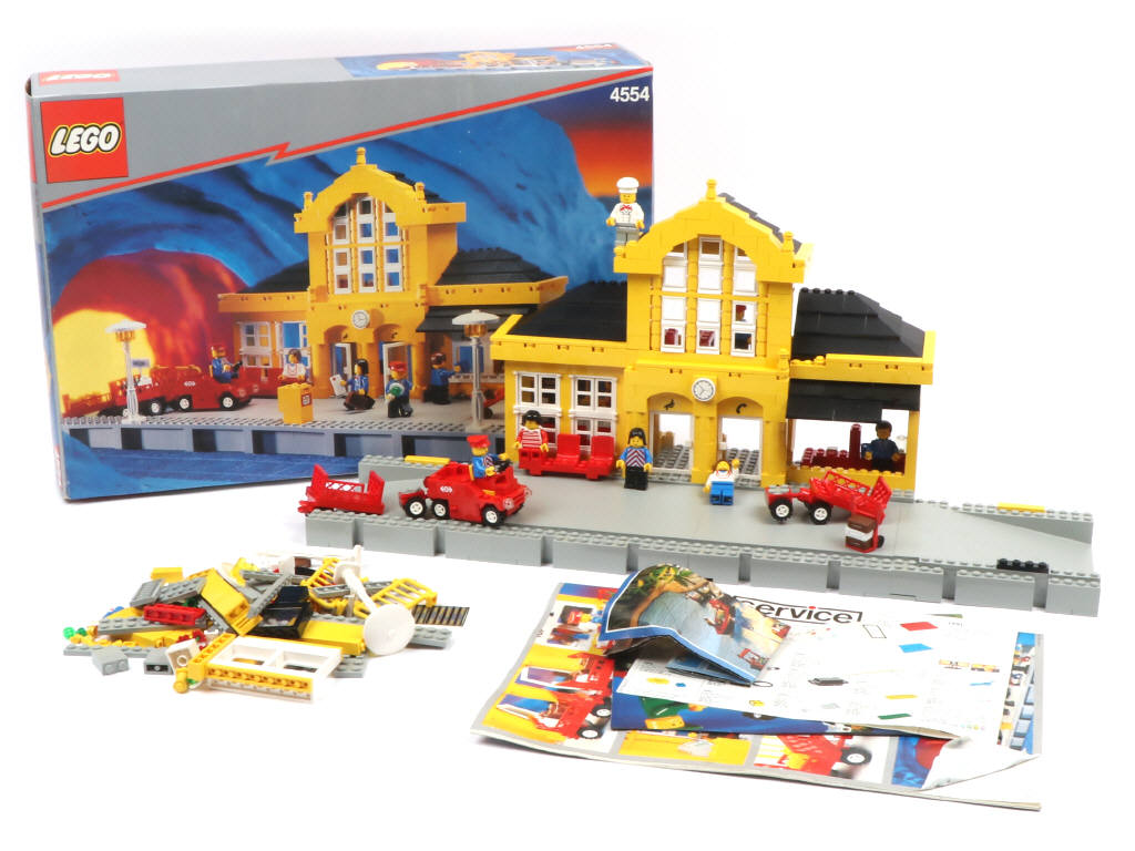 Lot 317 - LEGO (DANEMARK) (1)