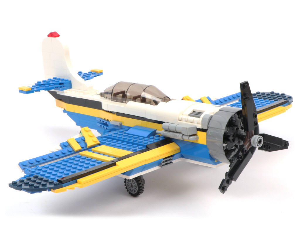 Lot 326 - DIVERS (4)