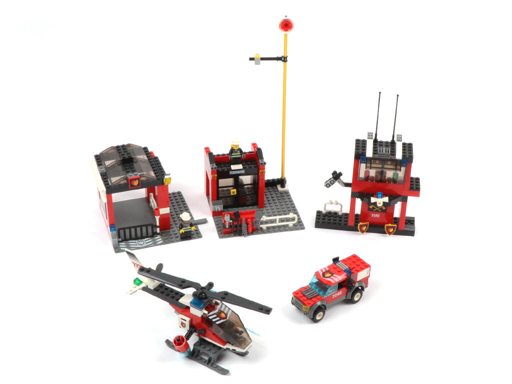 Lot 321 - LEGO (DANEMARK) (4)