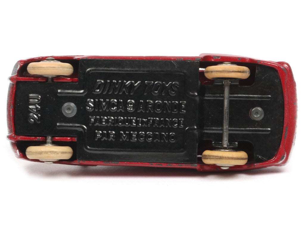 Lot 311 - DINKY TOYS (FRANCE) (1)