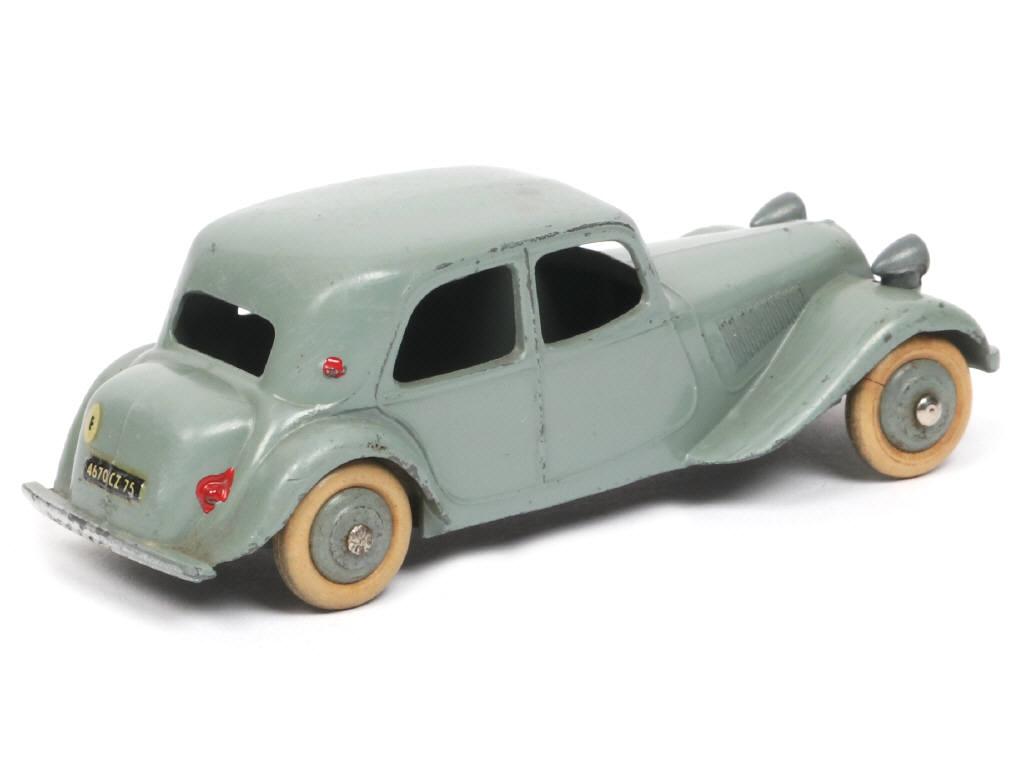 Lot 307 - DINKY TOYS (FRANCE) (1)