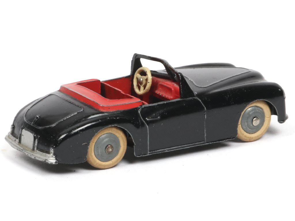 Lot 310 - DINKY TOYS (FRANCE) (1)