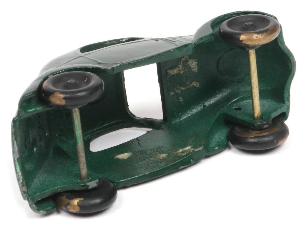 Lot 316 - DINKY TOYS (FRANCE) (1)