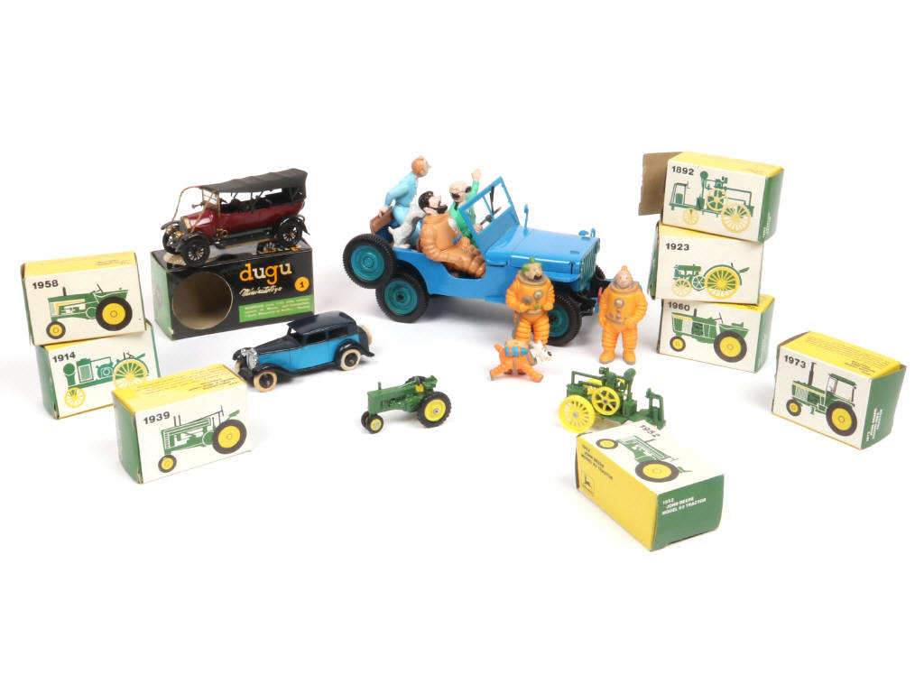 Lot 132 - DIVERS (18)