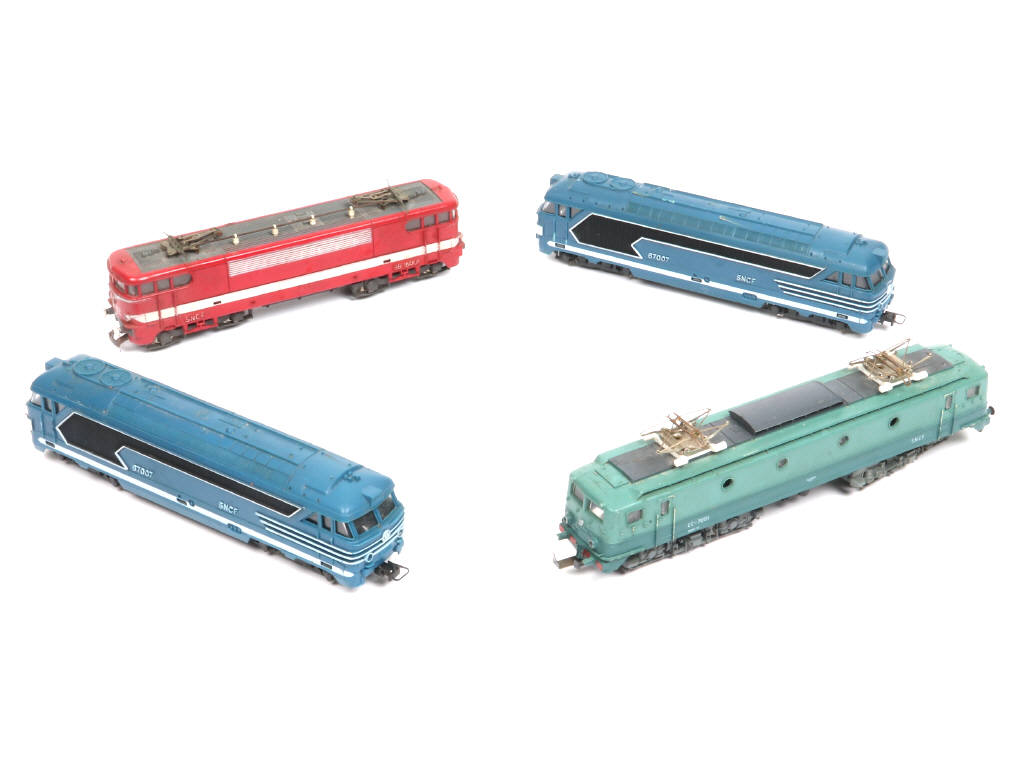 Lot 64 - DIVERS 'HO' (4)