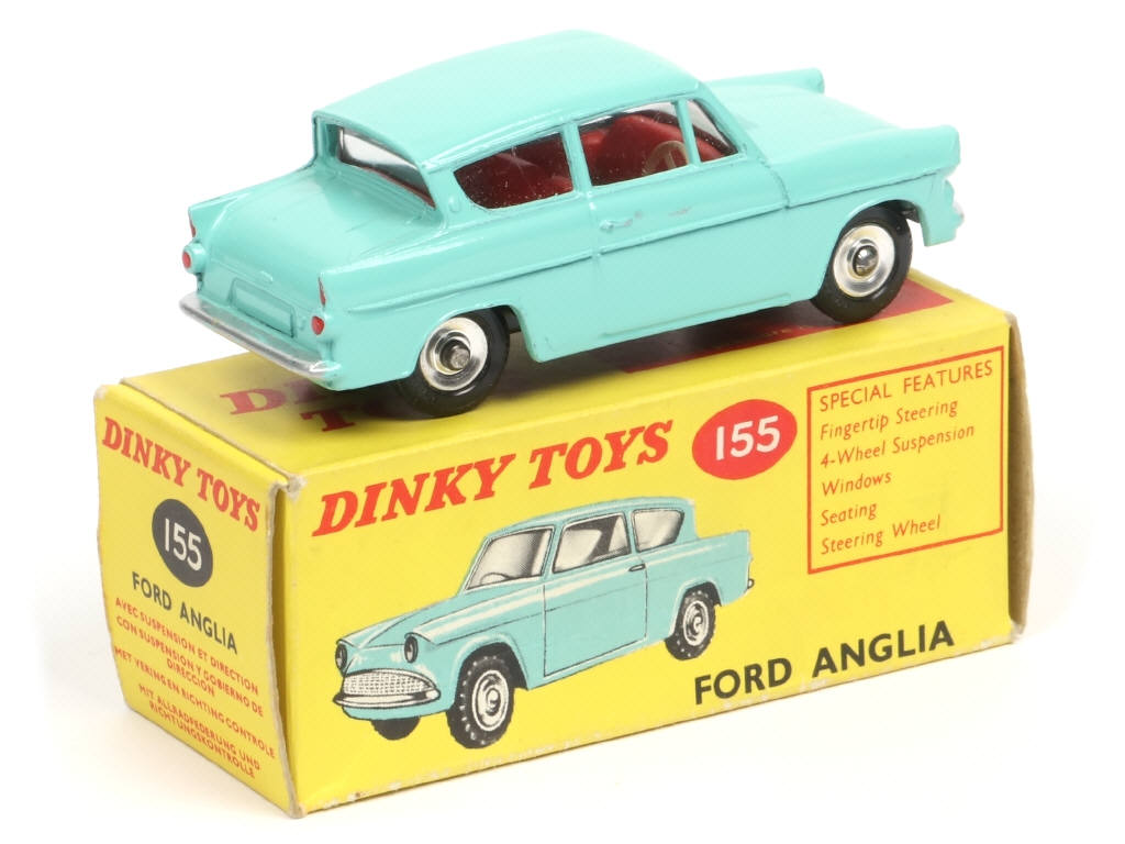 Lot 329 - DINKY TOYS (GB) (1)