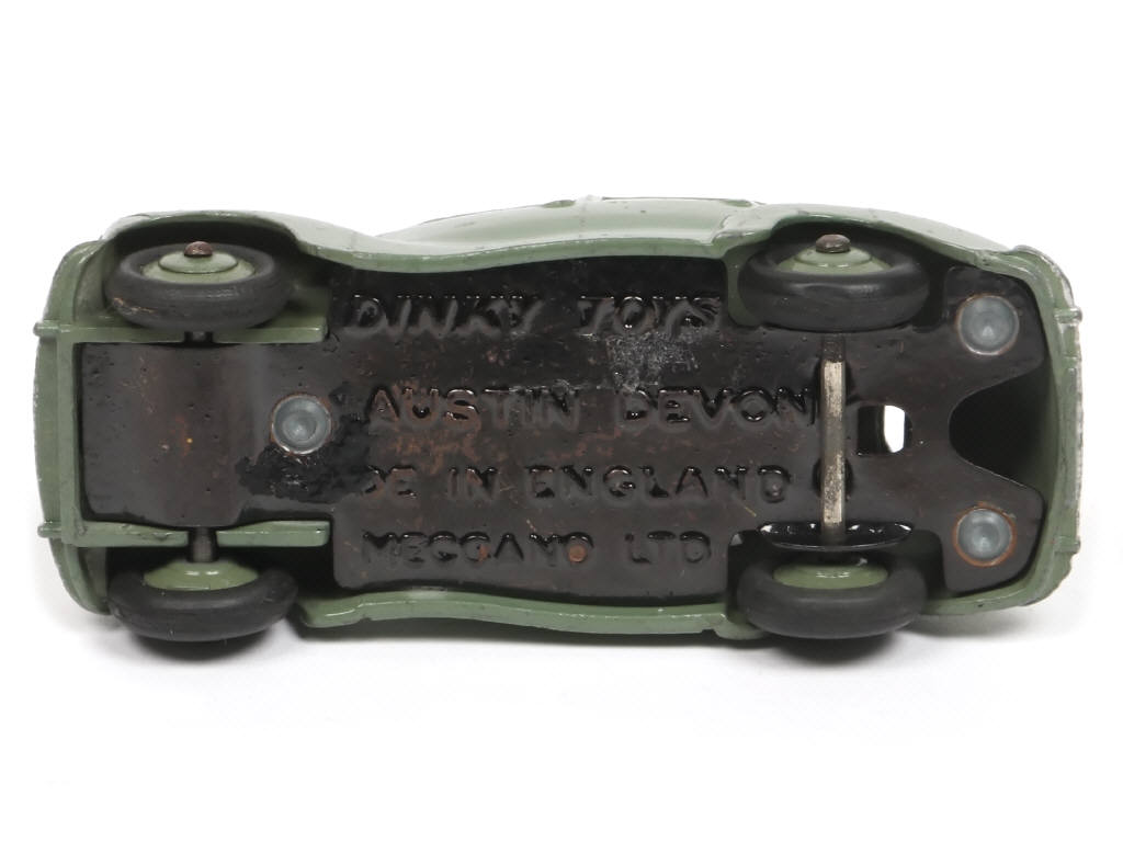 Lot 328 - DINKY TOYS (GB) (1)
