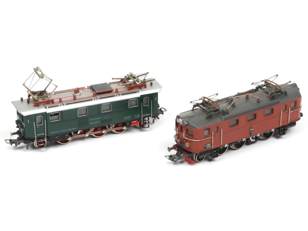 Lot 83 - FLEISCHMANN 'HO' (ALLEMAGNE) (2)