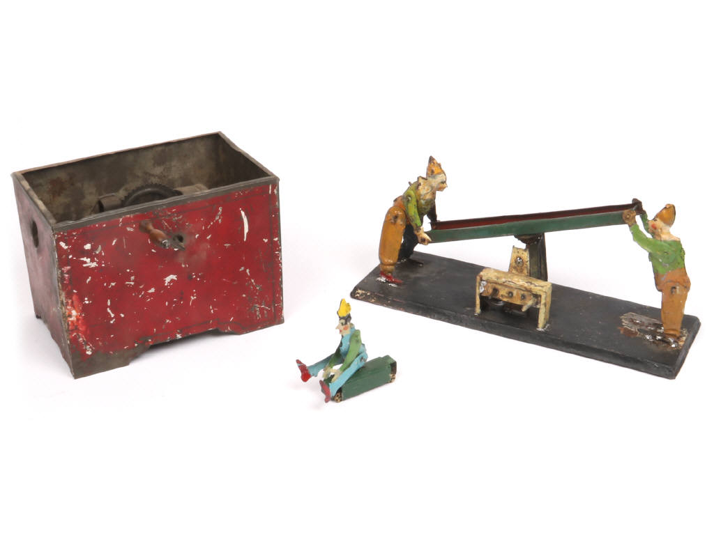 Lot 121 - DIVERS (3)