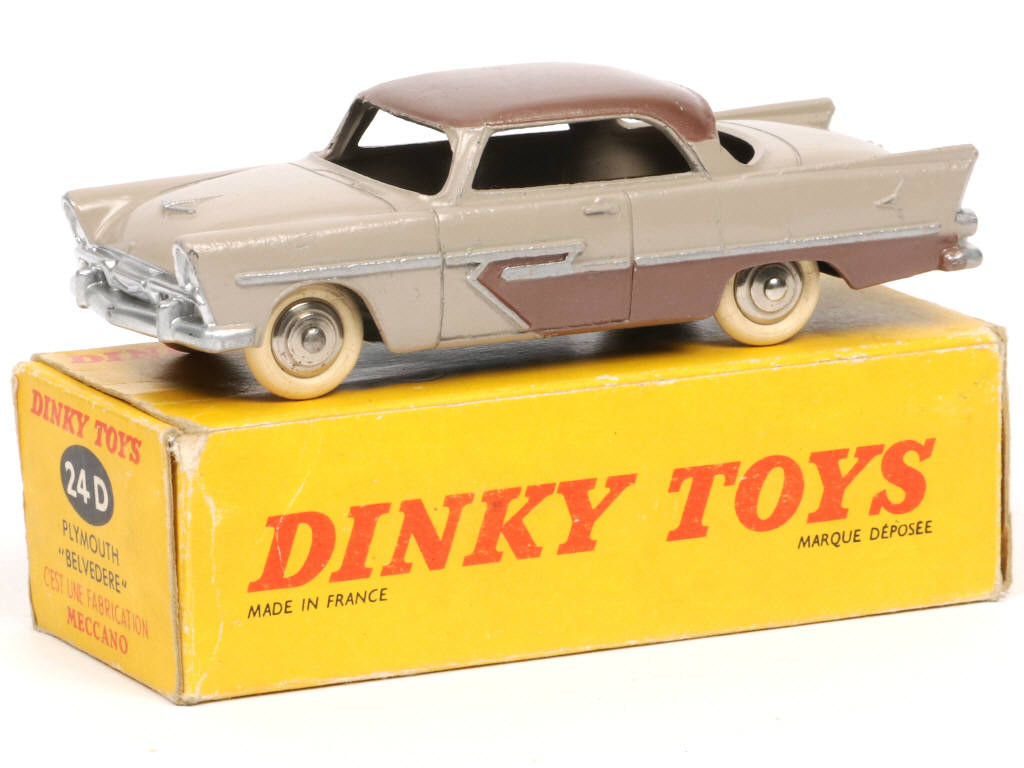 Lot 404 - DINKY TOYS (FRANCE) (1)